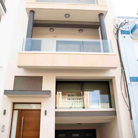 Bernese Oberland Apt 3 * Mgarr